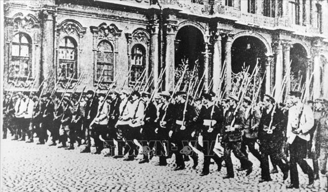 Các đơn vị Hồng quân thời kỳ đầu cách mạng (1917). Ảnh: Tư liệu TTXVN