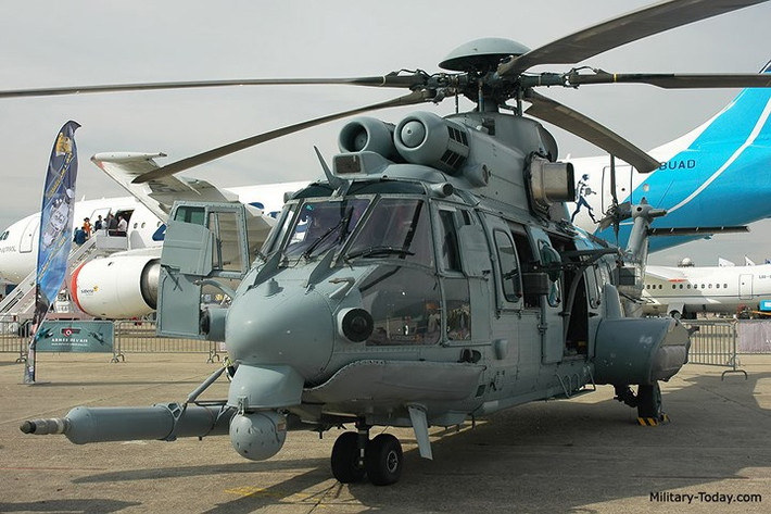 Trực thăng EC-725 Caracal thực hiện chuyến bay đầu tiên vào năm 2000 và được bàn giao cho Không quân Pháp vào năm 2005. Ảnh: Military-Today.