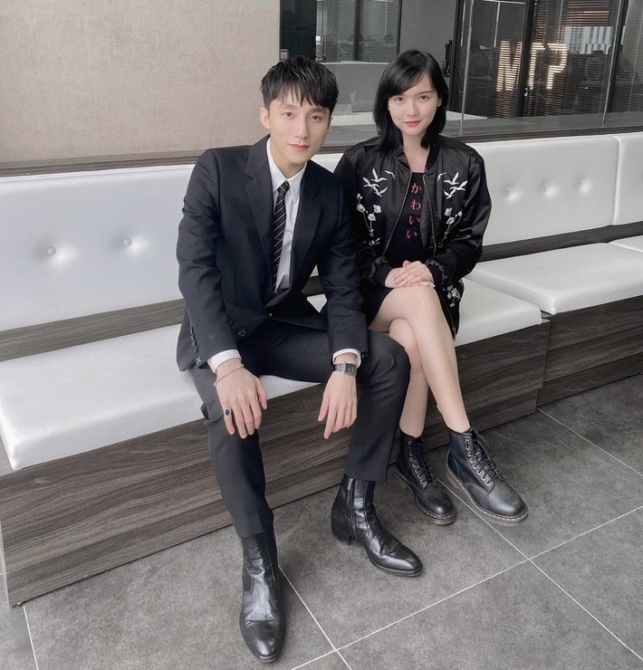 Hot girl Hải Tú là một trong những nghệ sĩ nhận được nhiều chú ý từ công chúng nhưng không phải do các hoạt động nghệ thuật mà bởi các tin đồn râm ran xung quanh mối quan hệ của cô và "chủ tịch" Sơn Tùng.