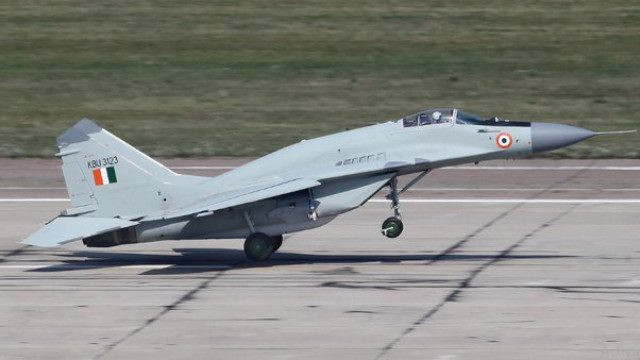 MiG-29 đã chứng minh được khả năng phục hồi của mình nhiều lần. Vào năm 2020, một chiếc MiG-29 của Ukraine đã phải hạ cánh khẩn cấp xuống một cánh đồng nông nghiệp do trục trặc động cơ. Phi công đã phóng ra ngoài an toàn và mặc dù máy bay bị hư hỏng nặng, song nó đã được phục hồi, sửa chữa nhanh chóng và đưa vào hoạt động trở lại.
