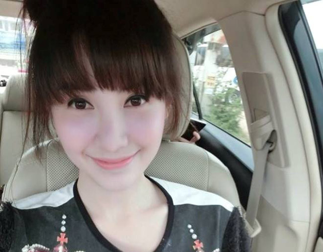 Do có vẻ ngoài khá hoàn hảo nên Kaitong dễ dàng giành vương miện cuộc thi Miss Tiffany’s Universe và Á hậu 2 - Miss International Queen vào năm 2006. Hiện cô là người sáng lập và điều hành một thương hiệu mỹ phẩm riêng có tên "Bí mật của nữ hoàng Ratrawee".