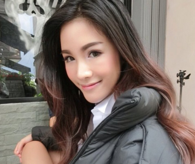 Sau khi đăng quang, Sammy vẫn tiếp tục theo học khoa nghệ thuật truyền thông tại ĐH Dhurakij Pandit. Bên cạnh đó, cô cũng tích cực tham gia không ít quảng cáo, chụp ảnh trang bìa cho tạp chí tại Thái Lan.
