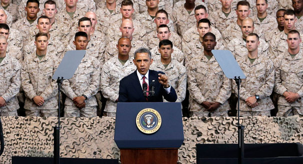 Tổng thống Obama cũng đã thực hiện lời hứa của mình khi tranh cử đó là rút chân ra khỏi vũng bùn lầy Iraq và đưa toàn bộ quân đội của mình trở về nước. Chính lời hứa này đã giúp ông Obama rất nhiều trong cuộc tranh cử vào năm 2008 của mình. Nguồn ảnh: Politico.