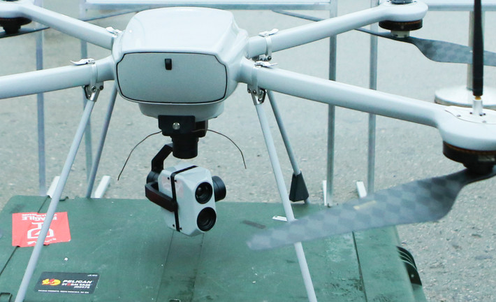 Máy bay có khả năng lên thẳng như các loại flycam phổ biến hiện nay nên có thể cất - hạ cánh thoải mái từ bất cứ đâu . Nguồn ảnh: Flickr.
