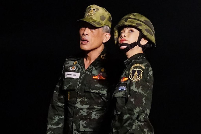 Những hình ảnh này đã cho người dân Thái Lan cũng như trên khắp thế giới thấy được Hoàng quý phi Thái Lan dưới một góc nhìn khác. Nguồn ảnh: Văn phòng Hoàng gia Thái Lan.