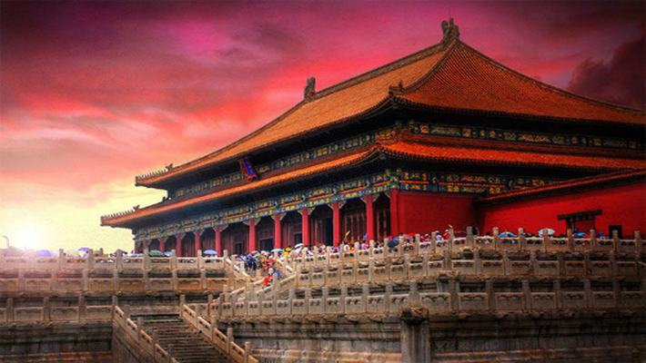 Đi trên con đường Âm Dương vào ban ngày, bạn sẽ có cảm giác như được tận mắt chứng kiến thế giới tự nhiên trong sáng, kết hợp với cảm nhận từ những câu chuyện truyền thuyết đầy huyền bí.