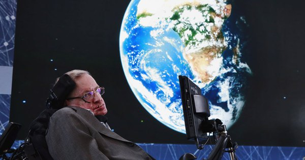Trong tất cả các cảnh báo của mình, Stephen Hawking đã nhấn mạnh sự cần thiết của việc hợp tác quốc tế để giải quyết những thách thức toàn cầu này.