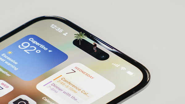 Điều này cũng đồng nghĩa bộ đôi iPhone 15 và iPhone 15 Plus sẽ không được trang bị công nghệ hiển thị ProMotion và Always-On.