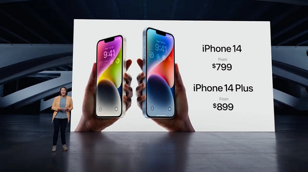 Đúng như đồn đoán, thay đổi đầu tiên của iPhone 14 Pro và 14 Pro Max nằm ở dải khuyết mặt trước thay bằng viên thuốc. Đây là lần đầu tiên Apple thiết kế lại màn hình của iPhone từ thế hệ iPhone X năm 2017.