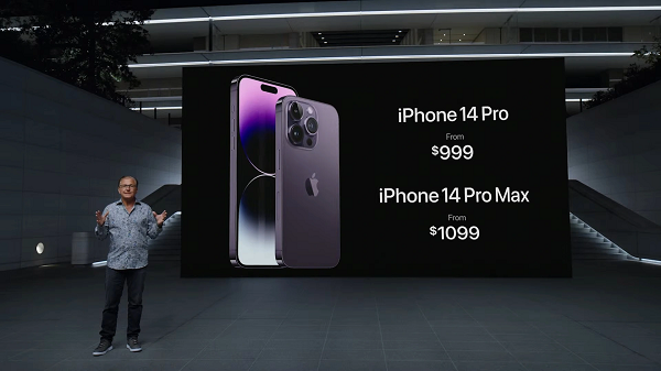 Apple cho biết thiết bị có thể gửi tin nhắn qua vệ tinh trong chưa đầy 15 giây nếu trời quang, điều kiện thời tiết tốt. Với ứng dụng Find My, người dùng còn có thể chia sẻ vị trí cho bạn bè bằng vệ tinh mà không cần kết nối mạng.