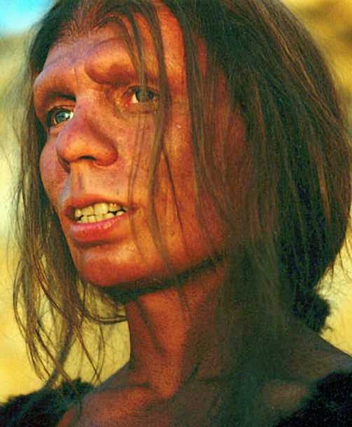 Họ có tình yêu dị chủng với Homo sapiens. Nhiều người châu Âu, đặc biệt là Bắc Âu ngày nay vẫn mang 2% yếu tố Neanderthals trong DNA.