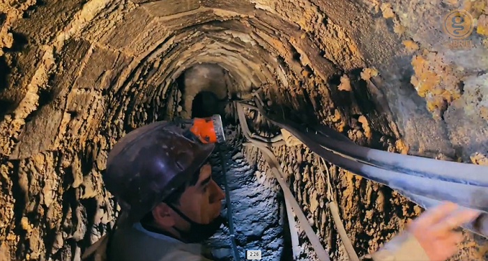 Potosí là thủ phủ bang Potosí, Bolivia. Potosí được thành lập năm 1545, ngay khi thực dân Tây Ban Nha phát hiện ra quặng bạc dưới chân núi Cerro Rico.
