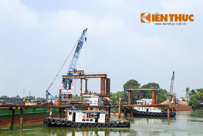 Mọi công tác chuẩn bị đã sẵn sàng, công tác lao lắp dầm cầu Ghềnh sẽ được thực hiện vào đầu giờ chiều 16/6.