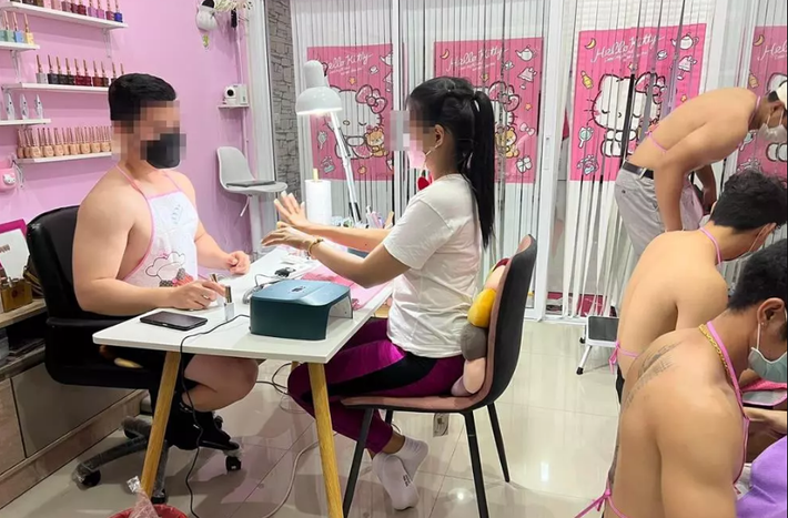 Ở phần bình luận bài đăng, cư dân mạng bày tỏ ngán ngẩm với kiểu kinh doanh bất chấp này.