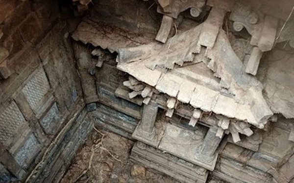 Các chuyên gia tìm thấy nhiều di vật văn hóa trong ngôi mộ này và xác nhận danh tính của Chu Đống.