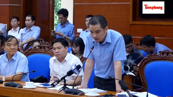 Đối với câu hỏi công ty có nợ người dân lời xin lỗi, ông Khoa khẳng định: "Xin lỗi hay không sẽ chờ kết luận cuối cùng của cơ quan chức năng". (Ảnh: Tienphong)