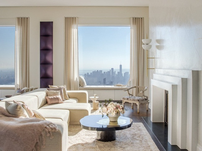 Điều đặc biệt là căn penthouse này có thang máy riêng và có thể ngắm toàn cảnh thành phố New York.