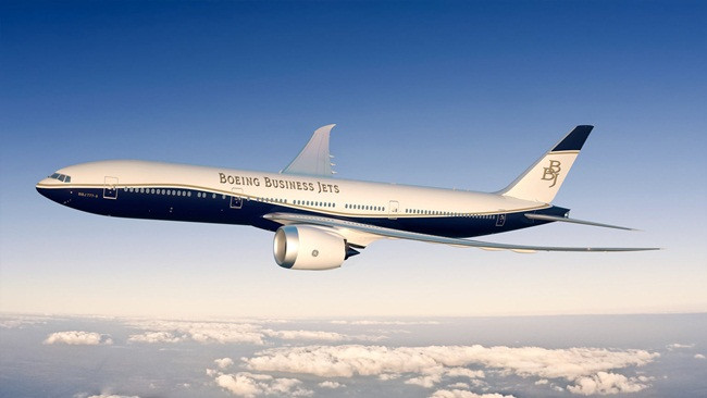 Máy bay cá nhân BBJ 777X của Boeing được ra mắt tại Triển lãm Hàng không Trung Đông tại Dubai, Các Tiểu vương quốc Ả Rập Thống nhất. Loại máy bay này sẽ có 2 phiên bản là BBJ 777-8 và BBJ 777-9. Boeing cho hay BBJ 777-8 có tầm bay là 21.565 km, còn BBJ 777-9 có tầm bay là 20.438 km. BBJ 777-8 rộng hơn 300m2, còn BBJ 777-9 rộng hơn 340m2 tương đượng một căn nhà.