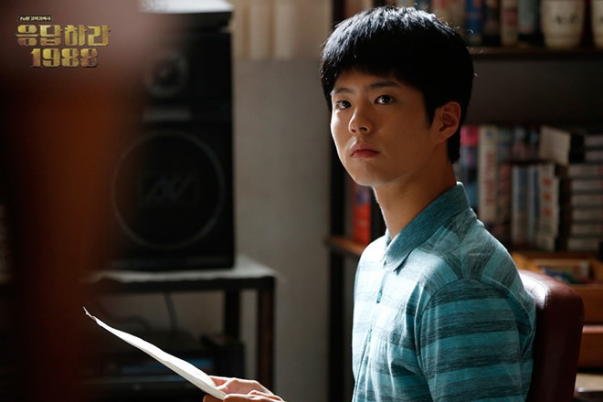 Cuối năm 2015, Park Bo Gum đã thực sự bùng nổ với vai nam chính trong bộ phim Reply 1988. Anh đảm nhiệm vai thiên tài cờ vây Choi Taek, người được miêu tả là "ở bên ngoài được cả nước tôn vinh, ở nhà lại chỉ là một tên ngốc". Ngay từ tạo hình, nhân vật Choi Taek đã tạo ấn tượng là một cậu bé "mọt sách" với mái tóc "nấm" và dáng vóc lù khù nhỏ bé.