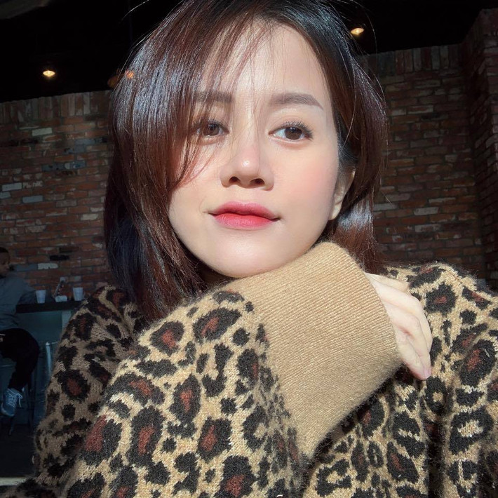 Nữ vlogger đình đám ngày nào giờ đây đang tận hưởng cuộc sống của một bà mẹ bỉm sữa bên người tình.