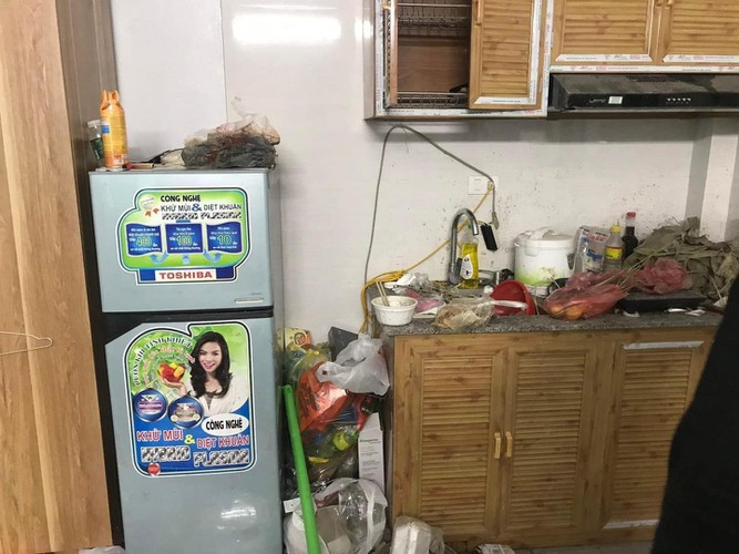 Nhiều người không hiểu làm sao các cô gái có thể ở trong điều kiện bẩn như thế này. Ảnh: Tổng hợp