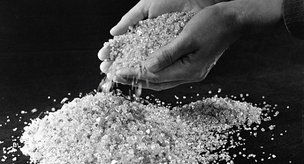 Giống như đá mặt trăng, TS Hölzl xem thị trấn Nördlingen là một thứ gì đó rất đặc biệt: "Thực tế là mọi thứ (ở Nördlingen) đều liên quan đến sự kiện (tiểu hành tinh va chạm) hàng triệu năm trước. Nó có thể thuộc về quá khứ nhưng mọi người vẫn nhìn thấy nó ngay bây giờ".