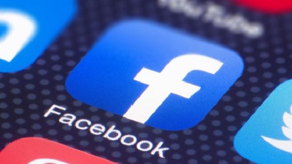 Andy Stone - người phát ngôn của Facebook thông báo họ đã nhận ra vấn đề: "Chúng tôi biết rằng một số người đang gặp sự cố khi truy cập vào các ứng dụng và sản phẩm của chúng tôi. Chúng tôi đang nỗ lực để mọi thứ trở lại bình thường nhanh nhất có thể và chúng tôi xin lỗi vì bất kỳ sự bất tiện nào".
