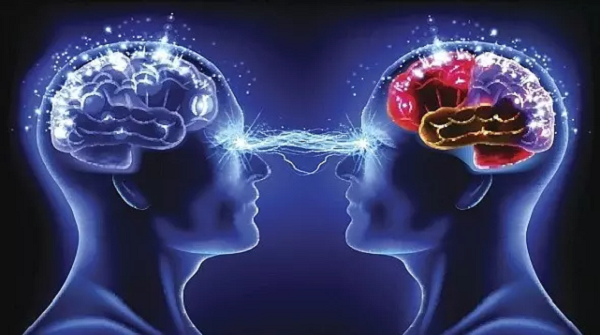 Từ "Telepathy" bắt nguồn từ tiếng Hy Lạp, có nghĩa đen là "trực cảm từ xa", được sử dụng là thuật ngữ khoa học chính thức từ 1882.