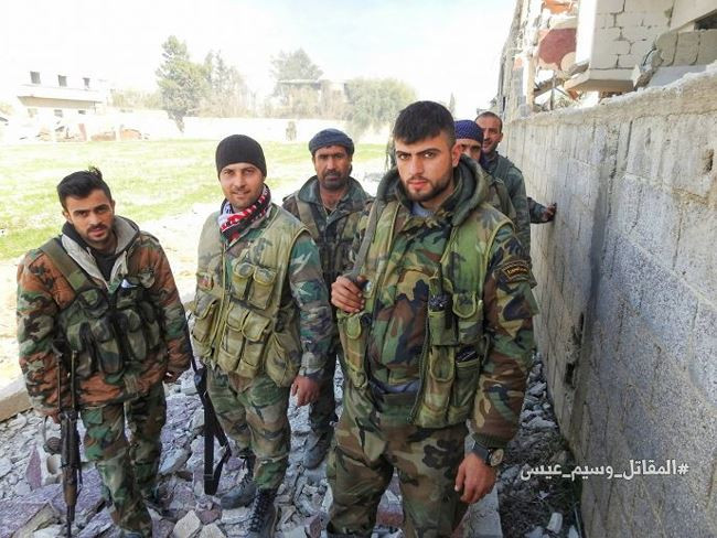 Al-Masdar News dẫn nguồn tin từ phóng viên chiến trường tại Damascus cho biết, các đơn vị quân đội Syria đã khống chế hỏa lực trên tuyến đường chiến lược Shifouniyah-Douma, tuyến đường tiếp vận chính của lực lượng Hồi giáo cực đoan Jaysh Al-Islam. Ảnh: Truyền thông Quân đội Syria.