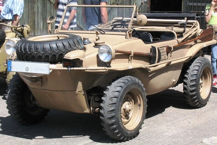 Schwimmwagen của Volkswagen là mẫu xe "lưỡng cư" có thể lội nước được sử dụng chủ yếu bởi lực lượng phòng vệ Wehrmacht và lực lượng vũ trang Waffen-SS của Đức Quốc xã trong suốt Thế chiến thứ 2. Ô tô Type 166 Schwimmwagen là chiếc ô tô lội nước được sản xuất hàng loạt nhiều nhất trong lịch sử.