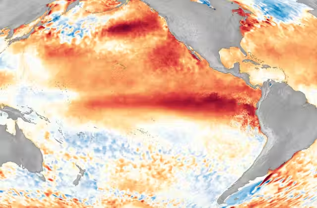 El Nino là một hiện tượng khí hậu tự nhiên, được đặc trưng bởi sự ấm lên bất thường của lớp nước biển bề mặt ở khu vực xích đạo trung tâm và đông Thái Bình Dương. Hiện tượng này thường xuất hiện mỗi 2-7 năm và kéo dài từ 8-12 tháng hoặc lâu hơn. El Nino có thể gây ra những biến đổi lớn về thời tiết trên toàn cầu, bao gồm mưa lớn, lũ lụt, hạn hán và các hiện tượng thời tiết cực đoan khác. (Ảnh:The Conversation)