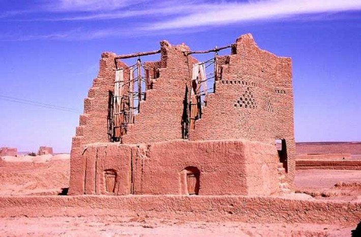 Đâu đó, chúng ta dễ dàng bắt gặp các di tịch lịch sử hàng nghìn năm còn sót lại ở Afghanistan.