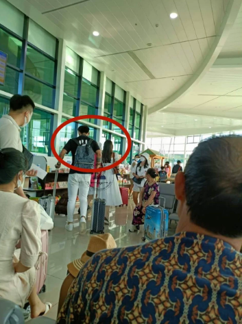 Cặp đôi này dính lấy nhau như hình với bóng dù đi đến nơi đâu, tuy vậy cả Văn Hậu và Hải My vẫn nhất quyết không công khai.