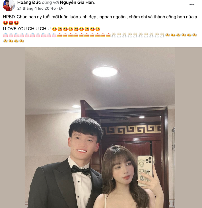 Nhân ngày sinh nhật bạn gái, Hoàng Đức đã canh đúng 0 giờ, ở thời khắc chuyển sang ngày sinh nhật bạn gái, anh đã gửi lời chúc mừng sinh nhật: "Chúc bạn người yêu tuổi mới luôn luôn xinh đẹp, ngoan ngoãn, chăm chỉ và thành công hơn nữa ạ. I love you chiu chiu".