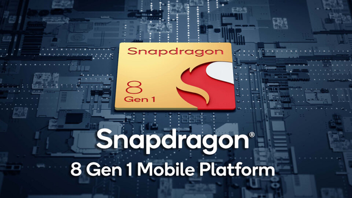 Snapdragon 8 Gen 2 là một SoC có sẵn Wi-Fi 7 và hỗ trợ các chuẩn kết nối 802.11be, 802.11ax, 802.11ac và 802.11a/b/g/n với tốc độ tối đa là 5,8 Gbps nhờ chip FastConnect 7800 mới của Qualcomm. Bluetooth 5.3 được hỗ trợ, cùng với Snapdragon Sound, aptX, aptX Lossless (nhạc lossless lên đến 48kHz), âm thanh LE và chế độ độ trễ thấp 48 ms dành cho game thủ.