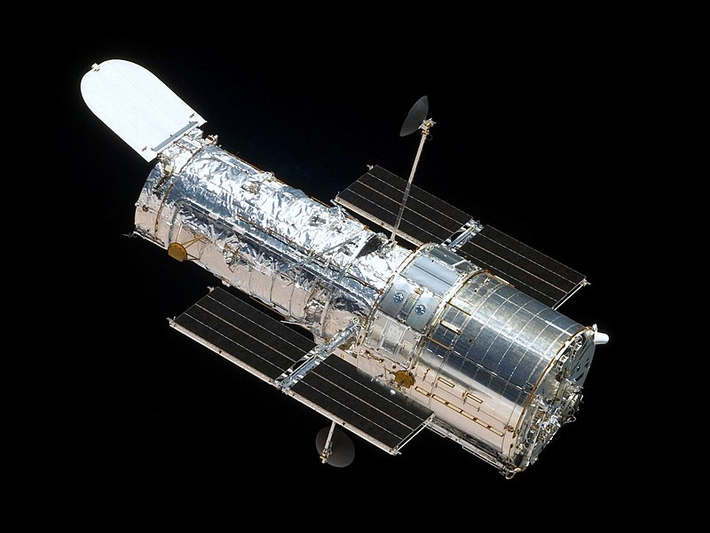 Các quan sát trước đây từ kính viễn vọng không gian Hubble và Spitzer của NASA cho thấy sự hiện diện của hơi nước, natri và kali trong bầu khí quyển của WASP-39 b.