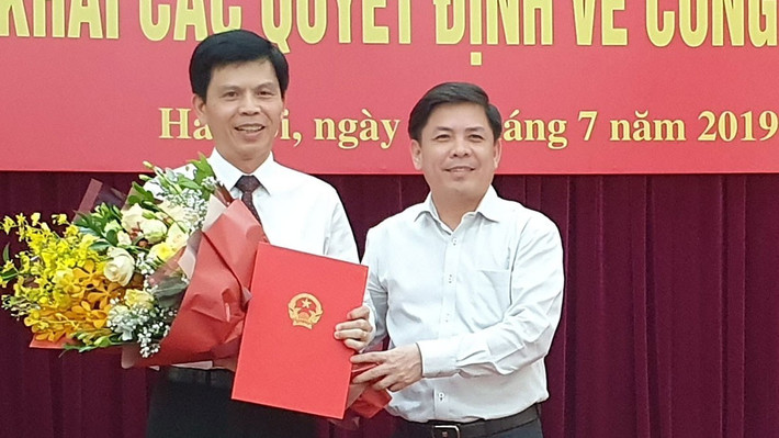 Ông Lê Anh Tuấn sinh ngày 16/11/1965 tại huyện Chương Mỹ, Hà Nội; trình độ chuyên môn Thạc sĩ Quản trị kinh doanh; là người trưởng thành từ ngành GTVT.