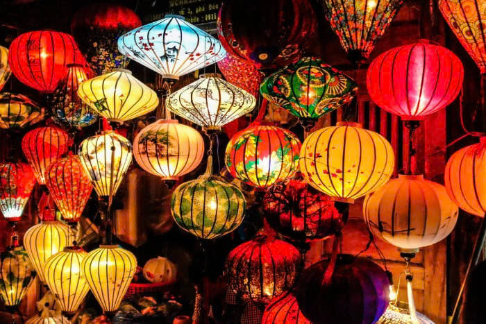 Thành phố không chỉ là nơi lý tưởng cho các cặp đôi mà còn là điểm đến lý tưởng của những người yêu thích không gian cổ kính và yên bình. Ảnh Internet