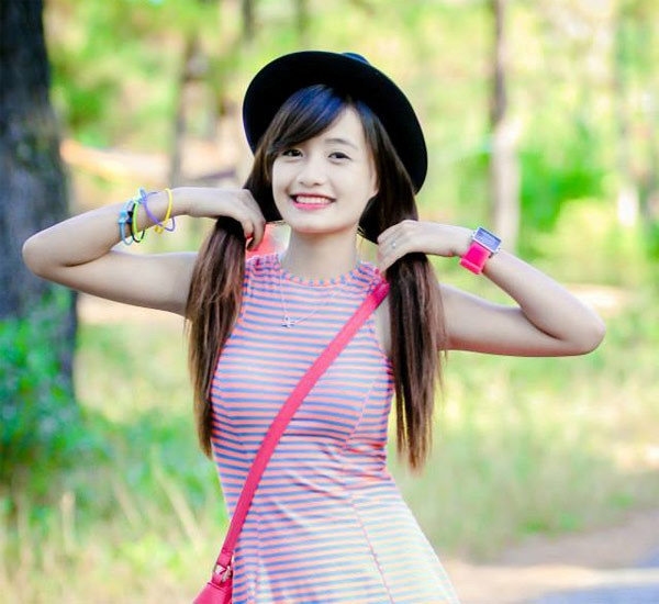 Ngoài ra, Võ Ê Vo còn những tài lẻ khác như chơi đàn guitar, múa, nhảy, nấu ăn... Cô được một số nhãn hàng mời mời chụp hình quảng cáo, tuy nhiên, 9X vẫn luôn ưu tiên việc học.