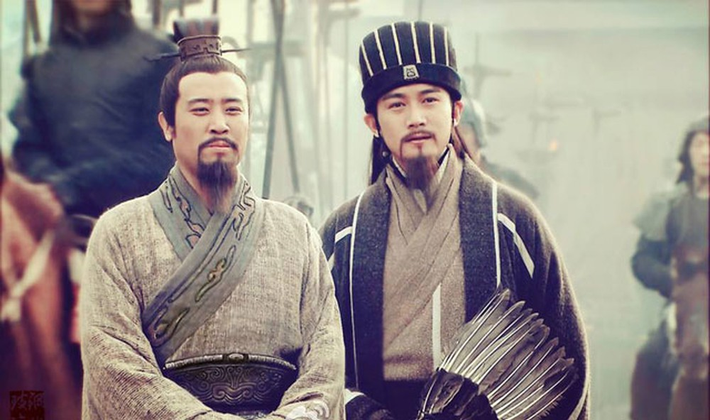 Lưu Bị nghe theo Gia Cát Lượng bởi lo ngại một ngày nào đó ông ra đi mà không kịp giải quyết vấn đề của Lưu Phong thì hậu quả sẽ rất thảm khốc.