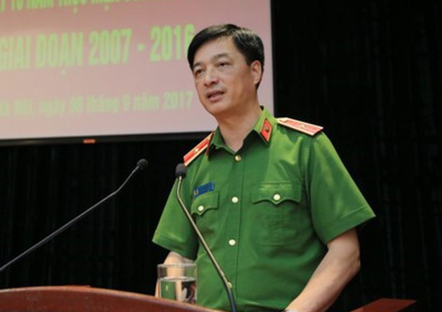 Thiếu tướng Nguyễn Duy Ngọc: Tướng Nguyễn Duy Ngọc sinh năm 1964, quê ở tỉnh Hưng Yên. Trước năm 2013, ông công tác tại công an TP Hà Nội. Năm 2013, ông được bổ nhiệm chức Phó giám đốc công an TP Hà Nội. (Ảnh: NLD)