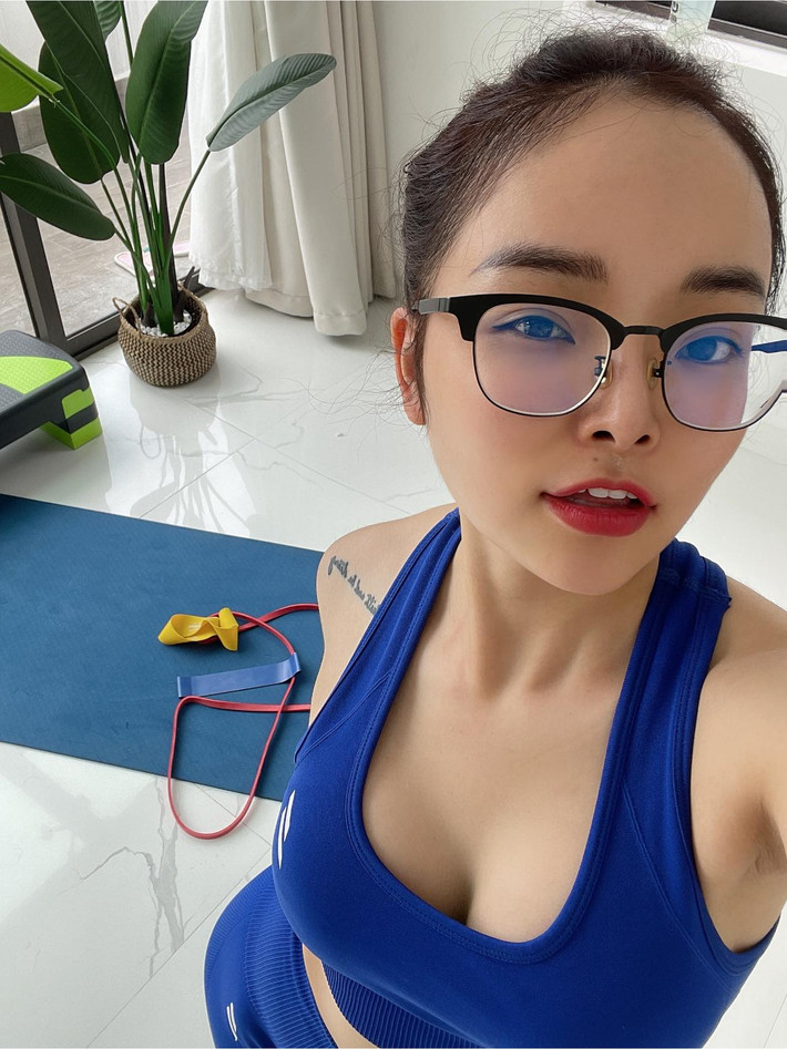Không còn béo mập, đen nhẻm và xấu xí mà thay vào đó là một cô nàng gợi cảm, vóc dáng chuẩn.