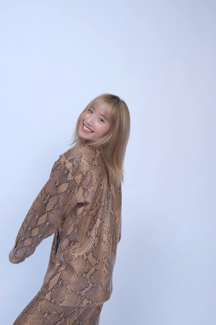 Lê Thị Khánh Huyền là hot girl TikTok rất được cư dân mạng quan tâm trong thời gian vừa qua bởi mối quan hệ "mập mờ" với Duy Nhỏ (Bụt) - người yêu cũ của streamer Linh Ngọc Đàm.