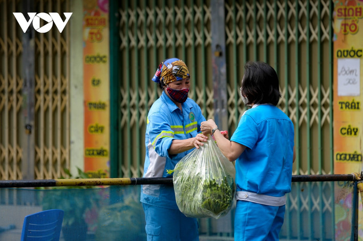 Từ 27/4 đến nay, Hà Nội ghi nhận hơn 2.554 ca dương tính với SARS-CoV-2, trong đó số mắc ghi nhận ngoài cộng đồng hơn 1.305, số mắc đã được cách ly hơn 1.249./.