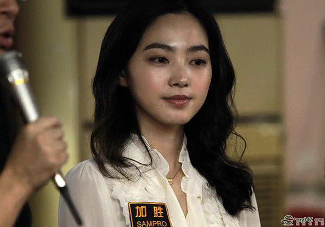Nữ cơ thủ xứ Hàn "gây thương nhớ" với loạt hình ảnh đẹp như tiên nữ, nhiều người liên tưởng tới loạt ngôi sao hàng đầu tại nước này.