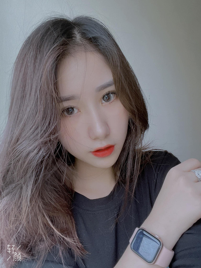 Trang TikTok của Tiểu Hý đã có hàng triệu lượt follow. Ngoài ra, toàn bộ những video gần đây đều sở hữu lượt xem lẫn tương tác vô cùng khủng mặc dù là "tân binh" làng TikTok.