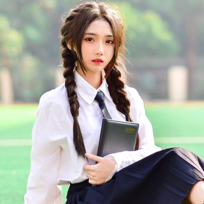 Ngoài học tập, Hoài Thu cũng rất tích cực tham gia các hoạt động ngoại khóa, thể thao và đặc biệt rất yêu thích bóng rổ. Ảnh: Tổng hợp