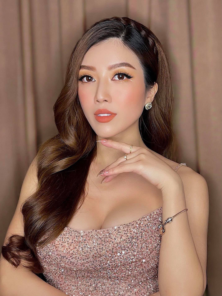 Ngoài ra, cô nàng cũng có thói quen ăn uống rất khoa học, healthy.