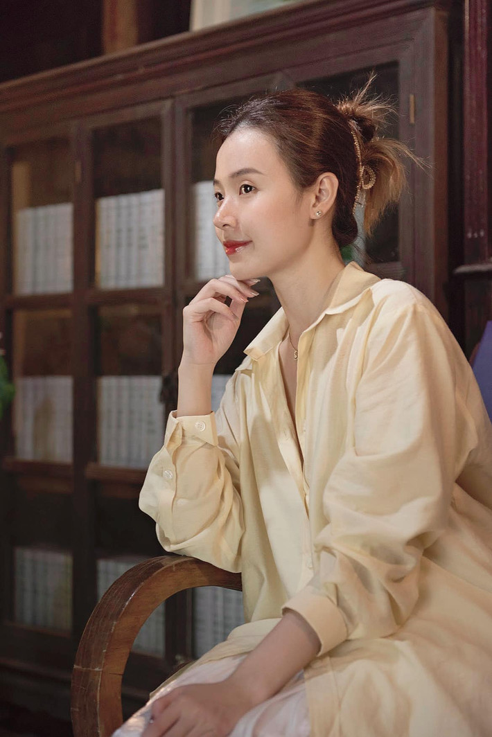 Là một trong những nhân vật đình đám Vbiz bởi ngoại hình xinh đẹp cùng gu ăn mặc chuẩn chỉnh, "ngọc nữ" Midu mỗi khi lên đồ đều nhận về nhiều lời khen "có cánh".