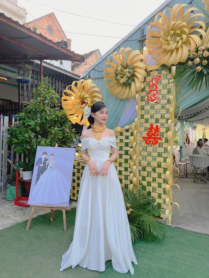 Hiện tại, đám cưới của cô dâu hot nhất Long An này đang thu hút sự quan tâm của cộng đồng mạng. Ảnh: Facebook Changg Changg